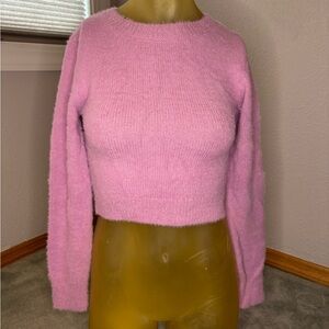 Urban Outfitters cropped sweater size small